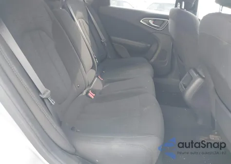 2016 Chrysler 200 Limited z USA, uszkodzony, nr VIN 1C3CCCAB0GN132487